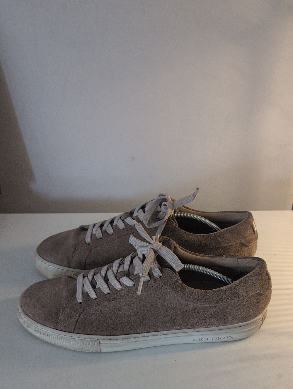 Men's Suede Low-Top Sneakers in Taupe Les Deux Size 11